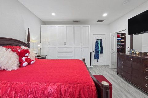 Купить таунхаус в Майами, Флорида 4 спальни, 155.33м2, № 2048279 - фото 17