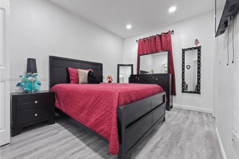 Купить таунхаус в Майами, Флорида 4 спальни, 155.33м2, № 2048279 - фото 25