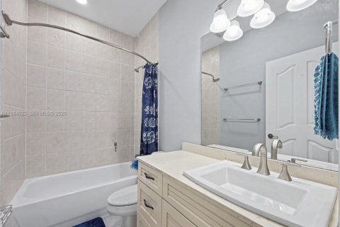 Купить таунхаус в Майами, Флорида 4 спальни, 155.33м2, № 2048279 - фото 18