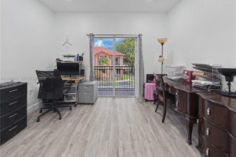 Купить таунхаус в Майами, Флорида 4 спальни, 155.33м2, № 2048279 - фото 21