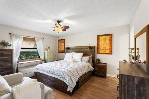Condo in Stuart, Florida, 3 bedrooms  № 2078749 - photo 10