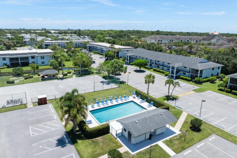 Condo in Stuart, Florida, 3 bedrooms  № 2078749 - photo 25
