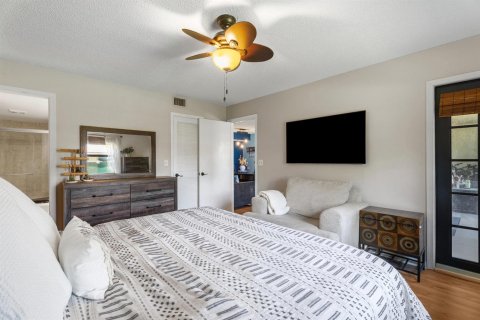 Condo in Stuart, Florida, 3 bedrooms  № 2078749 - photo 11
