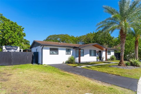 Купить виллу или дом в Майами, Флорида 4 спальни, 163.23м2, № 2068493 - фото 3