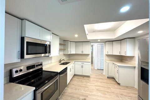 Casa en alquiler en Venice, Florida, 2 dormitorios, 101.26 m2 № 1835994 - foto 3