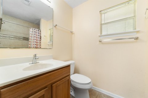 House in Okeechobee, Florida 3 bedrooms, 144.46 sq.m. № 2088123 - photo 14