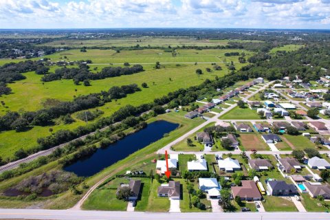 House in Okeechobee, Florida 3 bedrooms, 144.46 sq.m. № 2088123 - photo 30