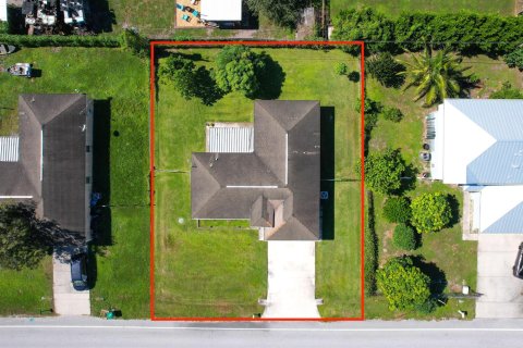 House in Okeechobee, Florida 3 bedrooms, 144.46 sq.m. № 2088123 - photo 29