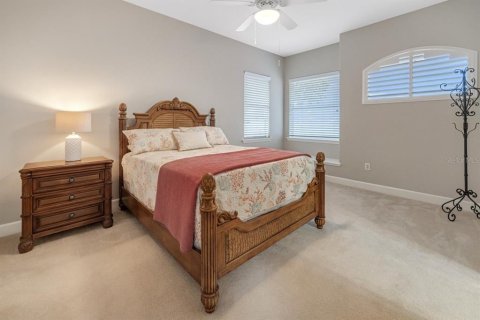Casa en venta en Saint Petersburg, Florida, 5 dormitorios, 405.7 m2 № 2203974 - foto 23