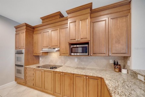 Casa en venta en Saint Petersburg, Florida, 5 dormitorios, 405.7 m2 № 2203974 - foto 10