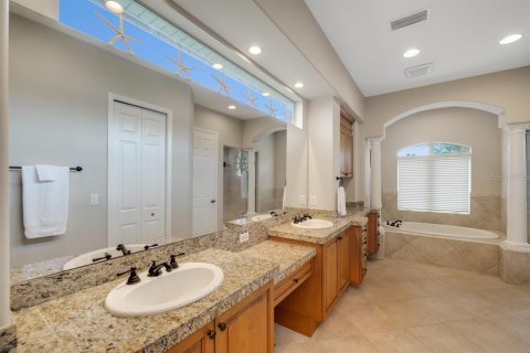 Casa en venta en Saint Petersburg, Florida, 5 dormitorios, 405.7 m2 № 2203974 - foto 17