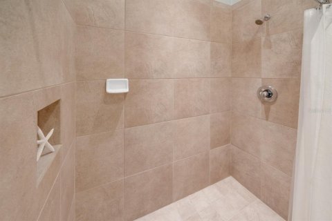 Casa en venta en Saint Petersburg, Florida, 5 dormitorios, 405.7 m2 № 2203974 - foto 30