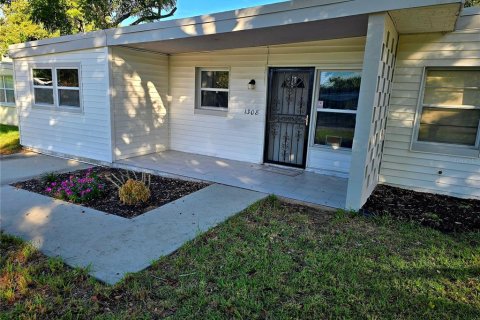 House in Daytona Beach, Florida 3 bedrooms, 123.19 sq.m. № 2388151 - photo 6