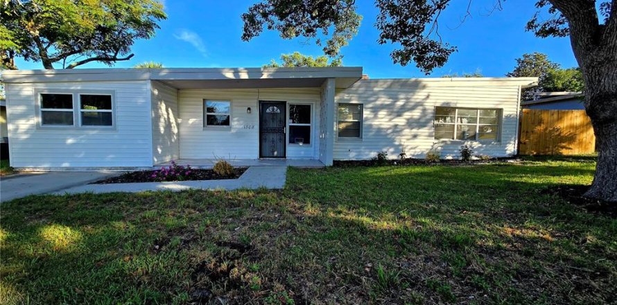 House in Daytona Beach, Florida 3 bedrooms, 123.19 sq.m. № 2388151