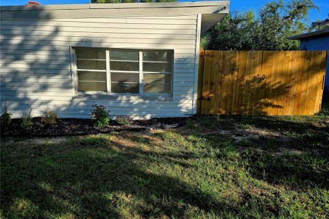 House in Daytona Beach, Florida 3 bedrooms, 123.19 sq.m. № 2388151 - photo 5