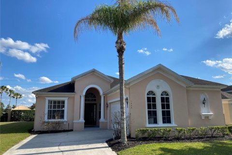 House in Davenport, Florida 4 bedrooms, 179.12 sq.m. № 2116230