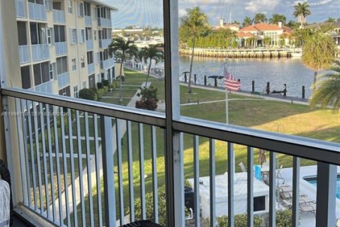 Condominio en alquiler en Deerfield Beach, Florida, 2 dormitorios, 92.25 m2 № 2058693 - foto 5