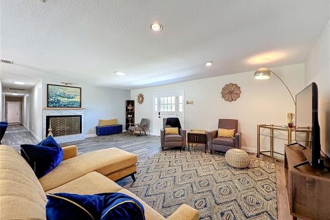 Villa ou maison à vendre à Clermont, Floride: 3 chambres, 225.94 m2 № 1909729 - photo 16
