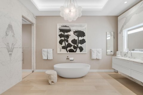 Купить кондоминиум в Майами-Бич, Флорида 5 спален, 426.33м2, № 1955933 - фото 21