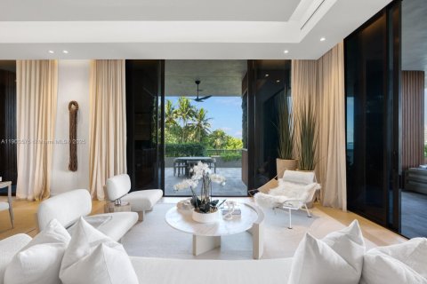 Купить кондоминиум в Майами-Бич, Флорида 5 спален, 426.33м2, № 1955933 - фото 9