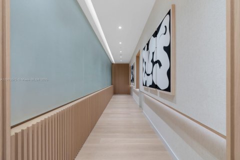 Купить кондоминиум в Майами-Бич, Флорида 5 спален, 426.33м2, № 1955933 - фото 16