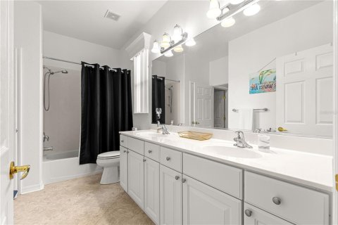 House in Summerfield, Florida 3 bedrooms, 260.68 sq.m. № 1838780 - photo 24