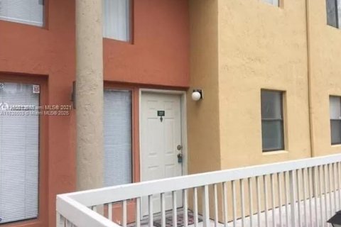 Condo in Fort Lauderdale, Florida, 2 bedrooms № 1825812 - photo 6