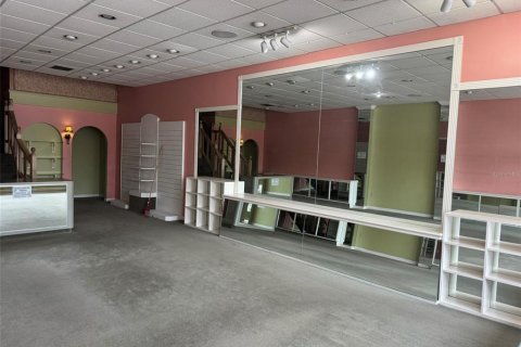 Commercial property in Gainesville, Florida 111.48 sq.m. № 2217708 - photo 3