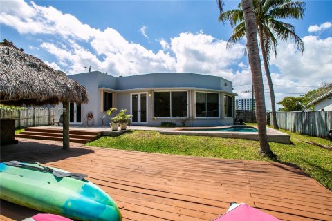 House in Dania Beach, Florida 2 bedrooms, 170.57 sq.m. № 1712228 - photo 6