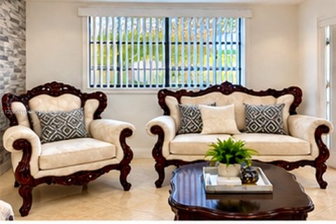 Villa ou maison à vendre à Miramar, Floride: 2 chambres, 150.78 m2 № 2385045 - photo 2