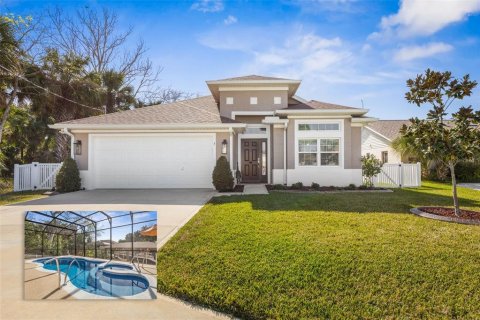 House in Palm Coast, Florida 3 bedrooms, 190.36 sq.m. № 1546039 - photo 1