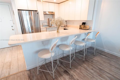 Copropriété à vendre à Hallandale Beach, Floride: 1 chambre, 72.46 m2 № 1968622 - photo 16