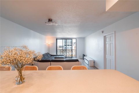 Copropriété à vendre à Hallandale Beach, Floride: 1 chambre, 72.46 m2 № 1968622 - photo 10