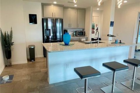 Condominio en venta en Tarpon Springs, Florida, 4 dormitorios, 278.71 m2 № 1795792 - foto 12