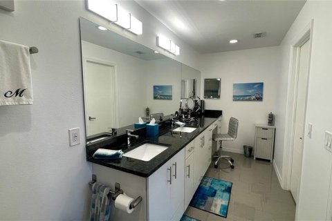 Condominio en venta en Tarpon Springs, Florida, 4 dormitorios, 278.71 m2 № 1795792 - foto 15