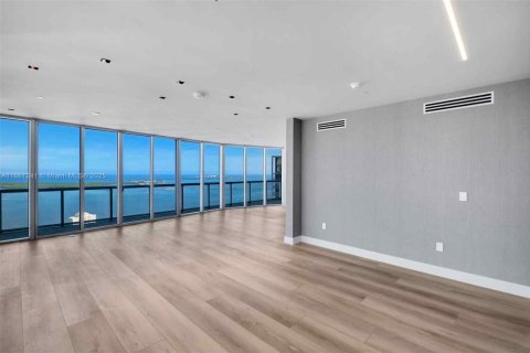 Copropriété à vendre à Miami, Floride: 5 chambres, 443.14 m2 № 1958245 - photo 13