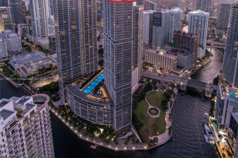 Copropriété à vendre à Miami, Floride: 5 chambres, 443.14 m2 № 1958245 - photo 3