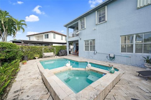 Villa ou maison à vendre à Miami, Floride: 4 chambres, 220.36 m2 № 1951134 - photo 17