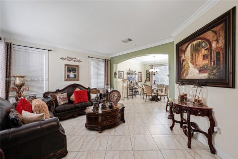 Villa ou maison à vendre à Miami, Floride: 4 chambres, 220.36 m2 № 1951134 - photo 2