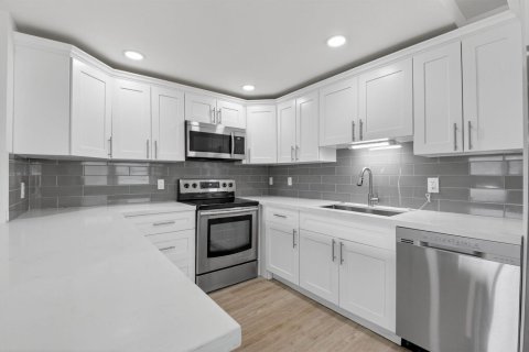 Купить кондоминиум в Делрей-Бич, Флорида 6 комнат, 66.89м2, № 2247696 - фото 11