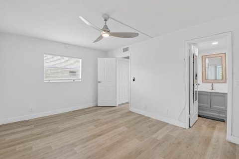 Купить кондоминиум в Делрей-Бич, Флорида 6 комнат, 66.89м2, № 2247696 - фото 19