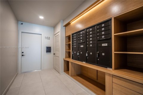 Снять в аренду квартиру в Майами-Бич, Флорида 2 спальни, 92.9м2, № 1951537 - фото 28