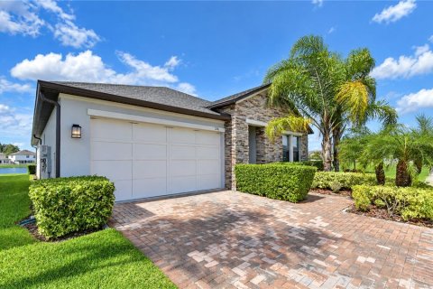 Villa ou maison à vendre à New Port Richey, Floride: 4 chambres, 192.96 m2 № 2413655 - photo 2