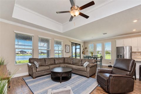 Villa ou maison à vendre à New Port Richey, Floride: 4 chambres, 192.96 m2 № 2413655 - photo 10