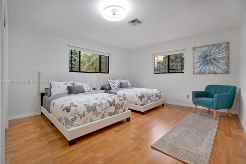 House in North Miami Beach, Florida 3 bedrooms, 150.32 sq.m. № 2012848 - photo 6