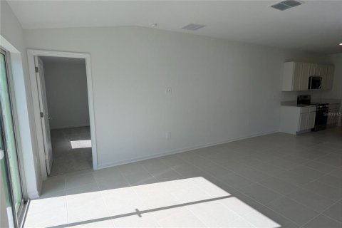 Villa ou maison à louer à Eagle Lake, Floride: 3 chambres, 133.04 m2 № 2421696 - photo 6