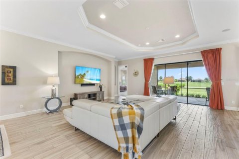 House in Bradenton, Florida 3 bedrooms, 289.48 sq.m. № 1836975 - photo 3