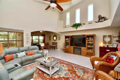 Adosado en venta en New Smyrna Beach, Florida, 2 dormitorios, 185.53 m2 № 2100119 - foto 14
