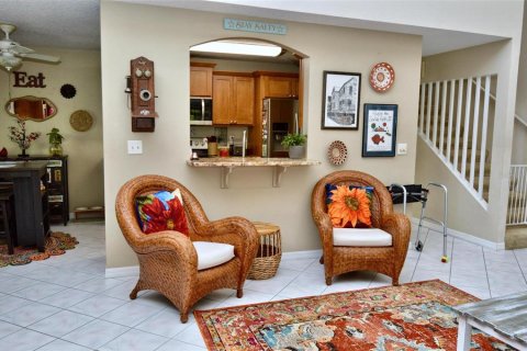 Adosado en venta en New Smyrna Beach, Florida, 2 dormitorios, 185.53 m2 № 2100119 - foto 13