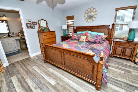 Adosado en venta en New Smyrna Beach, Florida, 2 dormitorios, 185.53 m2 № 2100119 - foto 18